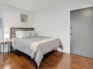 Frontdesk Walnut Hills | Walnut Hills