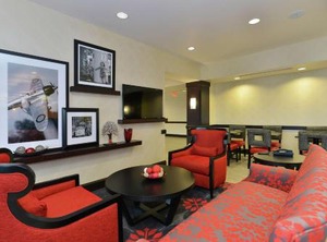 Hampton Inn Middletown | Otterbien Home
