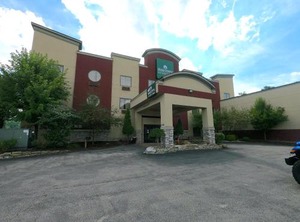 Hometowne Suites Washington | Washington