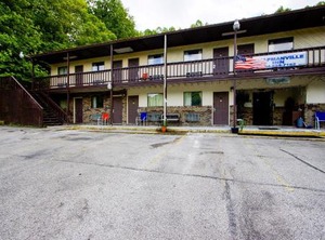 Oyo Hotel Chapmanville Inn Hwy | Chapmanville