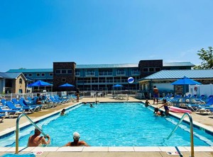 Poolview | Put-in-Bay