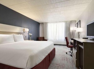 Ramada | Racine