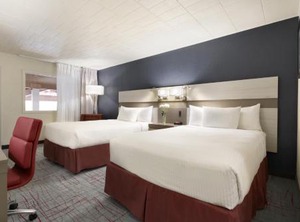 Ramada | Racine