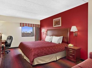 Ramada | East Orange