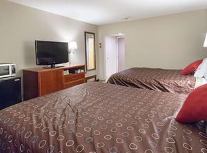 Rodeway Inn Milford | Milford