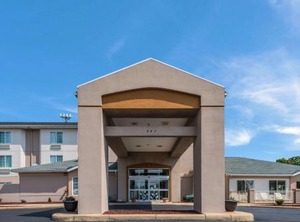 Inn Port Clinton | Gypsum