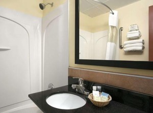 Travelodge | Lakewood