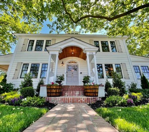 Buttonwood Boutique Hotel 