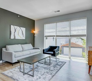 Chic Br Garage 