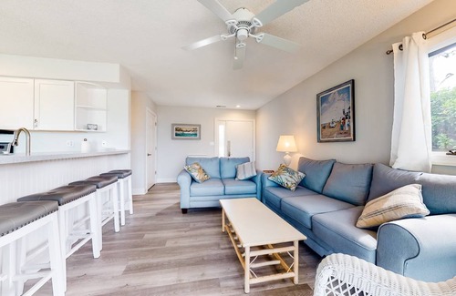 Fenwick Island Condo | 102 m² Condo ∙ 3 bedrooms ∙ 6 guests