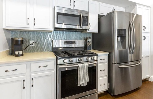 Little Italy Apartment | 107 m² Apartment ∙ 1 bedroom ∙ 2 guests