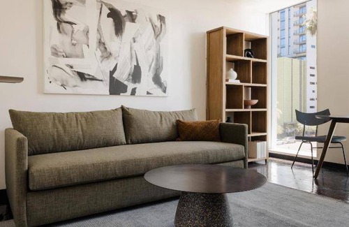 Evans Churchill Apartment | 107 m² Serviced apartment ∙ 2 bedrooms ∙ 6 guests