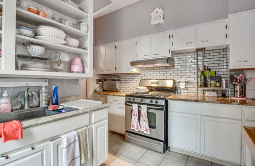 Allentown Apartment | 111 m² Apartment ∙ 1 bedroom ∙ 2 guests