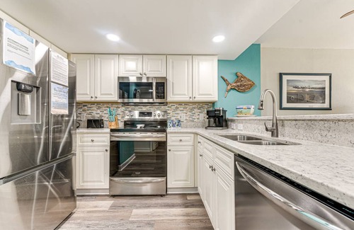 Crescent Beach Apartment | 111 m² Apartment ∙ 3 bedrooms ∙ 10 guests