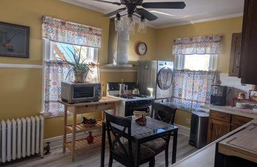 Montclair Apartment | 111 m² Apartment ∙ 2 bedrooms ∙ 4 guests