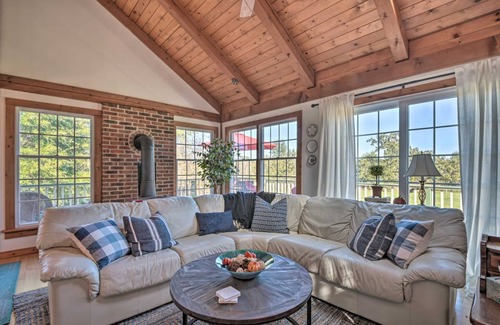 Lovettsville Cottage | 111 m² Cabin ∙ 1 bedroom ∙ 6 guests