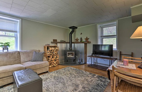 Hellertown Cottage | 111 m² Cabin ∙ 2 bedrooms ∙ 6 guests