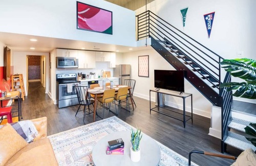 West Philadelphia House | 111 m² Loft ∙ 3 bedrooms ∙ 6 guests