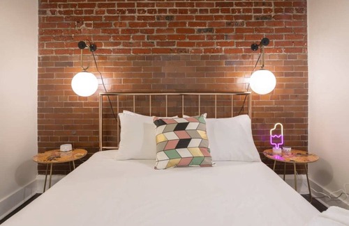 West Philadelphia House | 111 m² Loft ∙ 3 bedrooms ∙ 6 guests