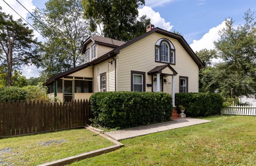 Fry's Spring House | 112 m² House ∙ 3 bedrooms ∙ 6 guests