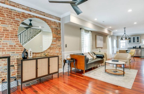 Downtown Baltimore Apartment | 119 m² Apartment ∙ 2 bedrooms ∙ 8 guests