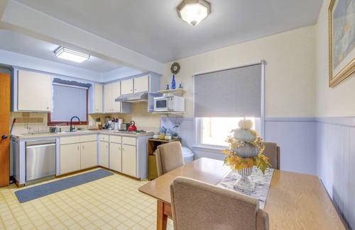 South Euclid House | 120 m² House ∙ 3 bedrooms ∙ 5 guests