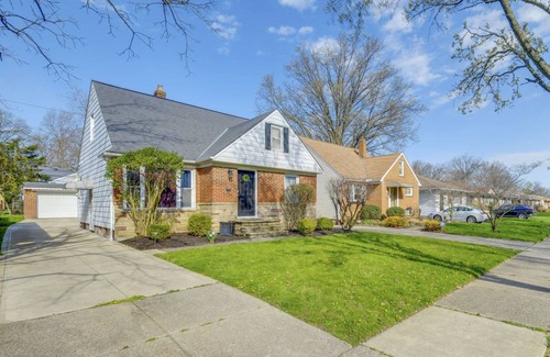 South Euclid House | 120 m² House ∙ 3 bedrooms ∙ 5 guests