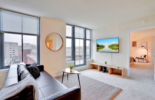 Aurora Highlands Apartment | 121 m² Apartment ∙ 2 bedrooms ∙ 5 guests