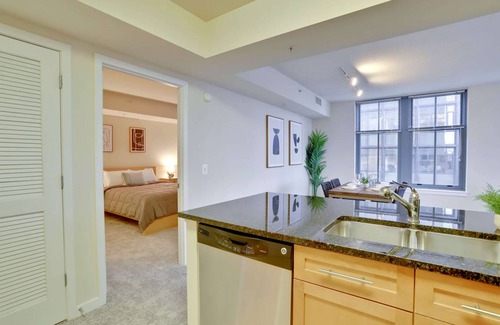 Aurora Highlands Apartment | 121 m² Apartment ∙ 2 bedrooms ∙ 5 guests