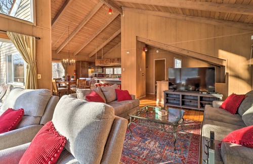 East Stroudsburg Cottage | 130 m² Cabin ∙ 3 bedrooms ∙ 6 guests