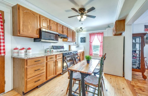 Center Moreland House | 133 m² House ∙ 3 bedrooms ∙ 10 guests