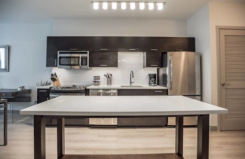 Midtown Village Apartment | 1338 Chestnut - 407 in Philadelphia