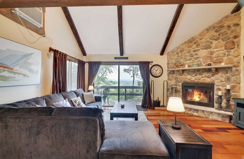 Village at Camelback Apartment | 134 m² Apartment ∙ 3 bedrooms ∙ 8 guests