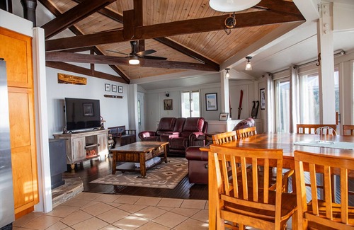Seven Devils House | 138 m² House ∙ 2 bedrooms ∙ 8 guests