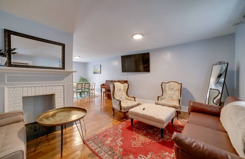 Wilkinsburg House | 143 m² House ∙ 3 bedrooms ∙ 6 guests