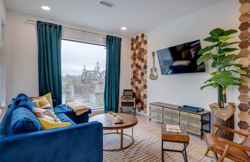 North Capitol Condo | 144 m² Condo ∙ 3 bedrooms ∙ 8 guests
