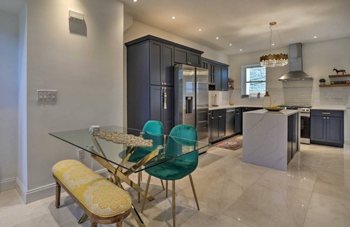 University City Apartment | 167 m² Apartment ∙ 3 bedrooms ∙ 6 guests