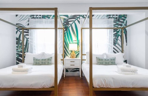 Chinatown Apartment | 167 m² Apartment ∙ 3 bedrooms ∙ 8 guests