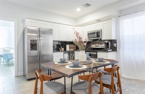 Chinatown Apartment | 167 m² Apartment ∙ 3 bedrooms ∙ 8 guests