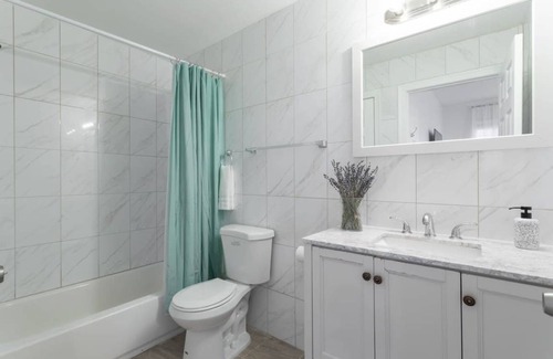 Chinatown Apartment | 167 m² Apartment ∙ 3 bedrooms ∙ 8 guests