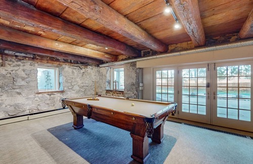 Mays Chapel House | 167 m² House ∙ 1 bedroom ∙ 4 guests