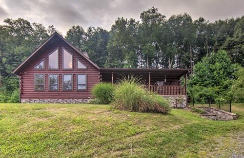 Pine Grove House | 172 m² House ∙ 3 bedrooms ∙ 8 guests