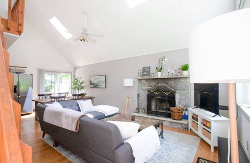 Long Pond Ski Chalet | 177 m² Chalet ∙ 3 bedrooms ∙ 9 guests