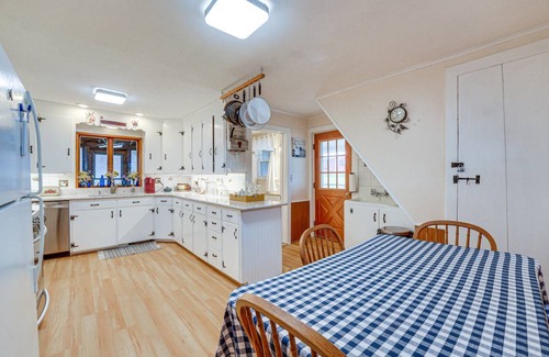 Farmersville Station House | 185 m² House ∙ 3 bedrooms ∙ 6 guests