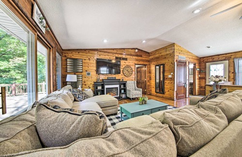 Shelbyville House | 195 m² House ∙ 3 bedrooms ∙ 8 guests