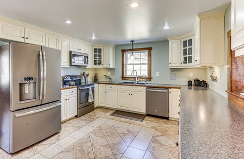 Bernville House | 195 m² House ∙ 4 bedrooms ∙ 10 guests