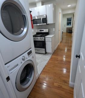 North Bergen Apartment | 2 Bedroom Apartment Close to Time Square NYC