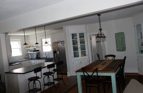 South Rehoboth House | 2 blocks to the beach, 1 block to Rehoboth Ave, and pet-friendly.