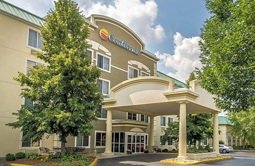 Polaris Hotel | 2-Star Hotel ∙ Comfort Inn North/Polaris