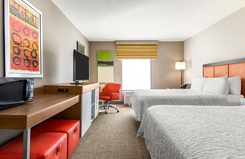 Athens Hotel | 2-Star Hotel ∙ Hampton Inn Athens